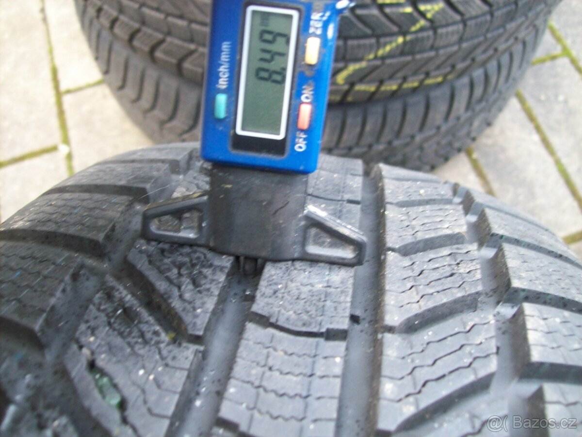 zimní Continental 235.45.20 100V XL 95% - 5