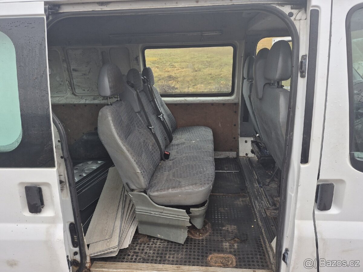 Ford Transit 2.2 TDCi, r. 2009 6 místne - 5
