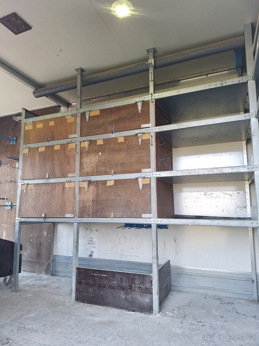 Skříň - buňka - sklad - garáž 4,5 - 5