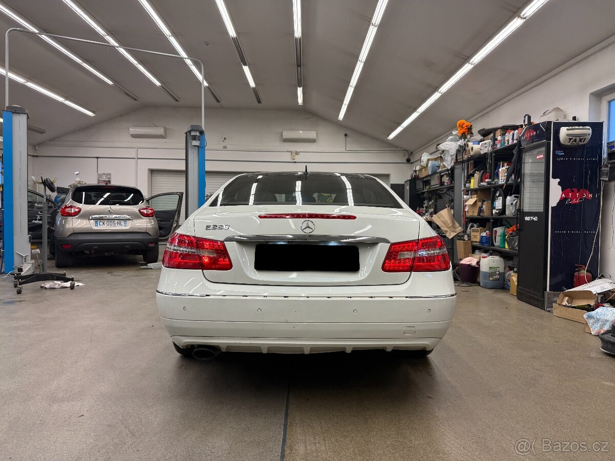Mercedes-Benz Třídy E 220 CDI - 5
