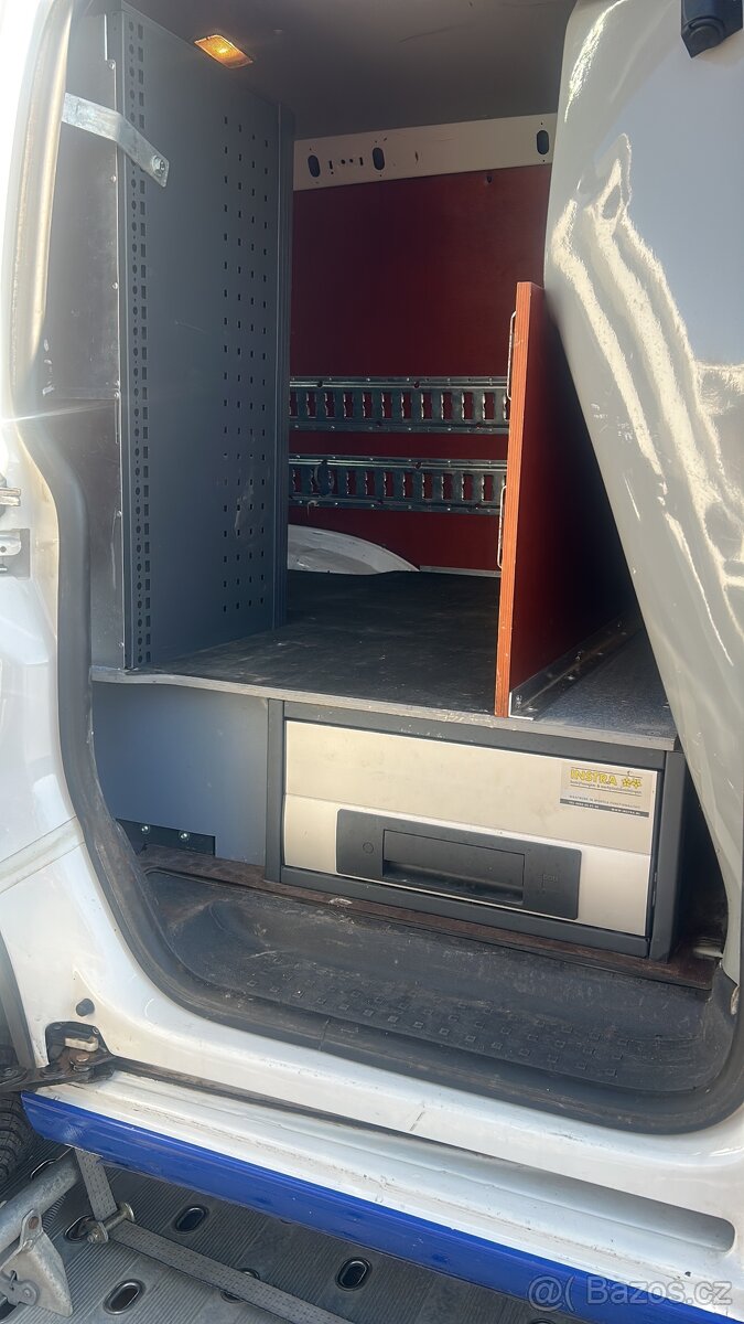 VW Caddy Vestavba BOTT - 5