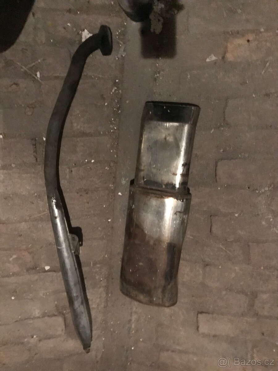 Blatník Mercedes- řemen,výfuk - 5