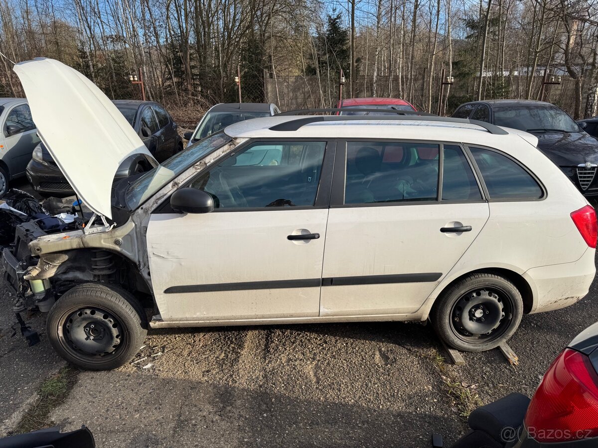 Škoda Fabia II Dveře - 5