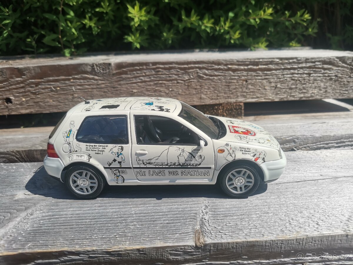 Volkswagen Golf IV 1:18 REVELL - 5