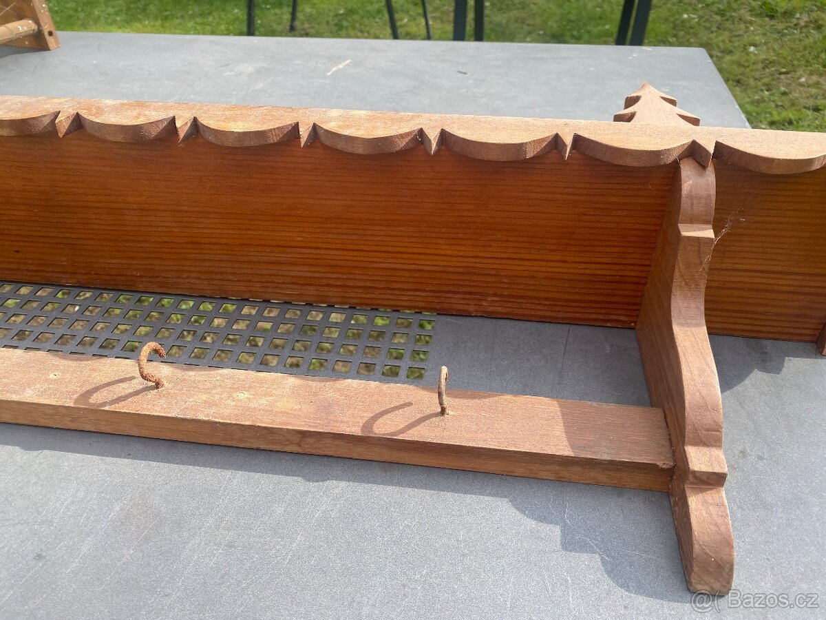 Stará dřevěná police - 5