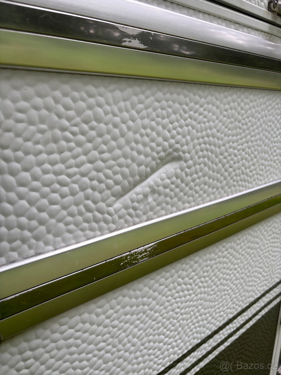 Prodám dvouosý karavan Knaus Tabbert Puccini - 5