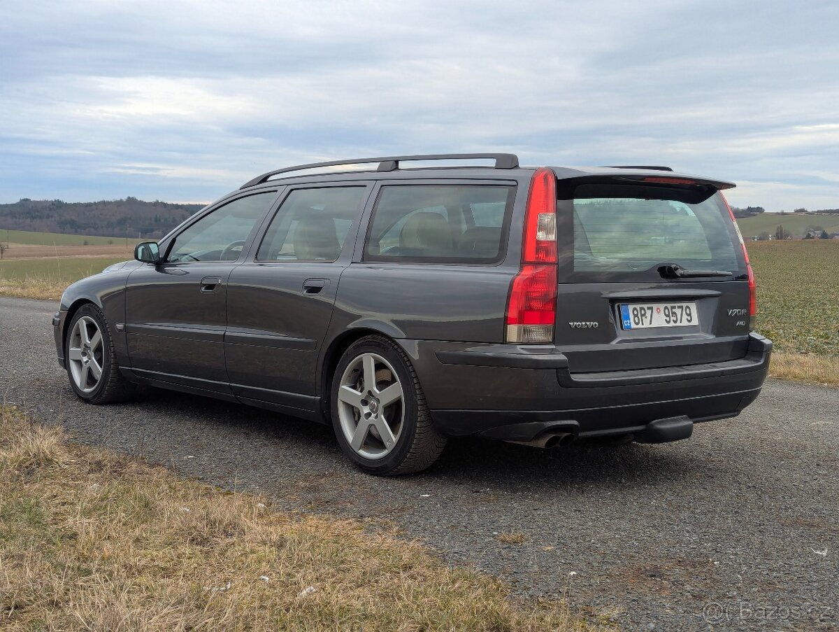 Volvo V70R 2004 Manuál - 5