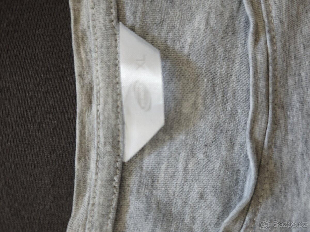 Šedé tričko s krátkým rukávem - 5