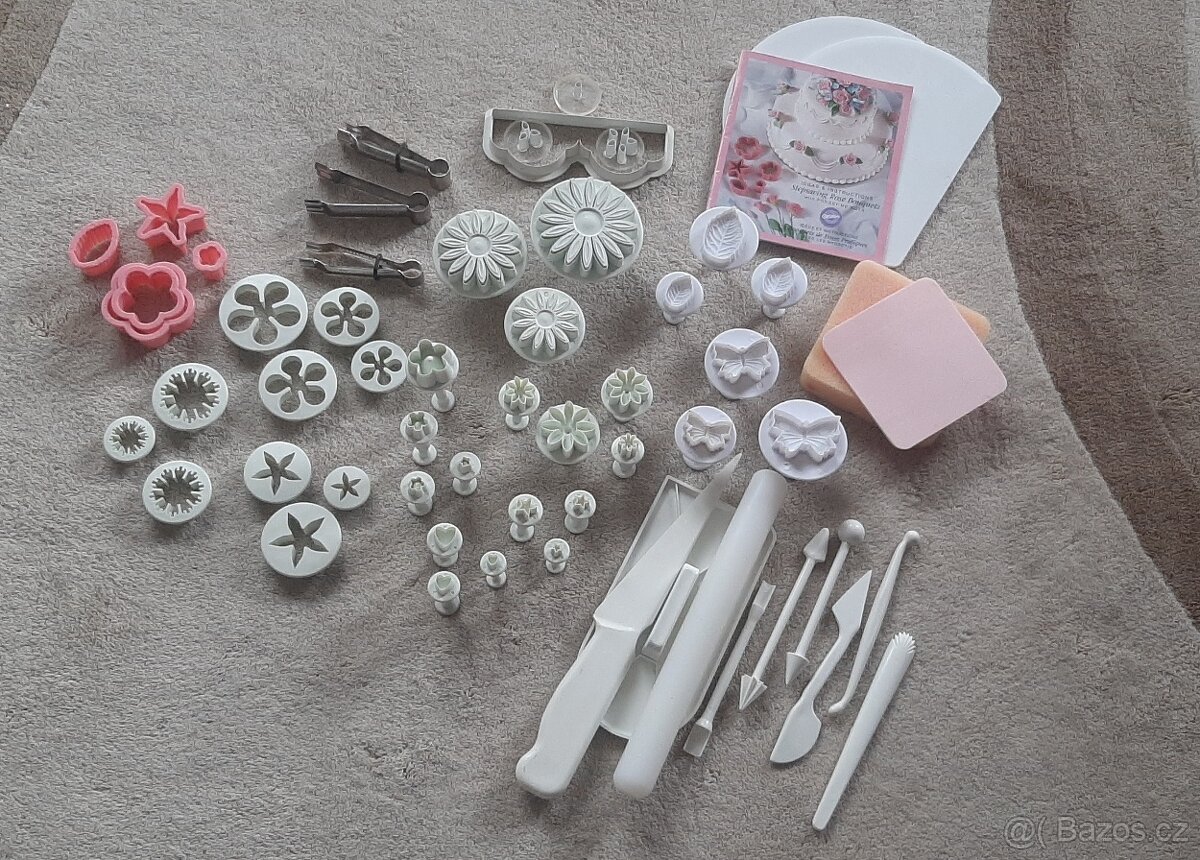 Formičky na cukroví, vypichovače a vykrajovátka na marcipán - 5