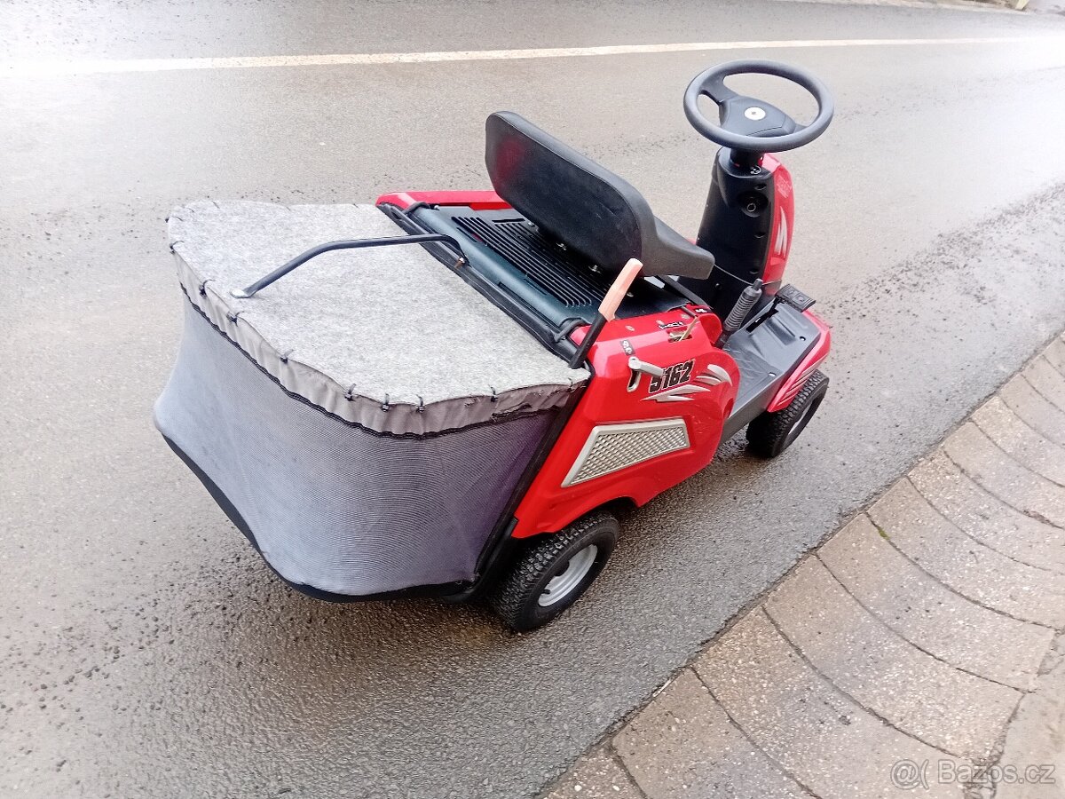 Prodám zahradní traktor Rider Hecht - 5