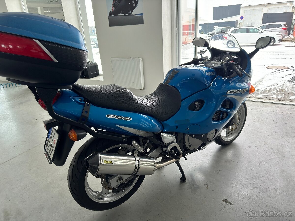 Suzuki GSX600F - 5
