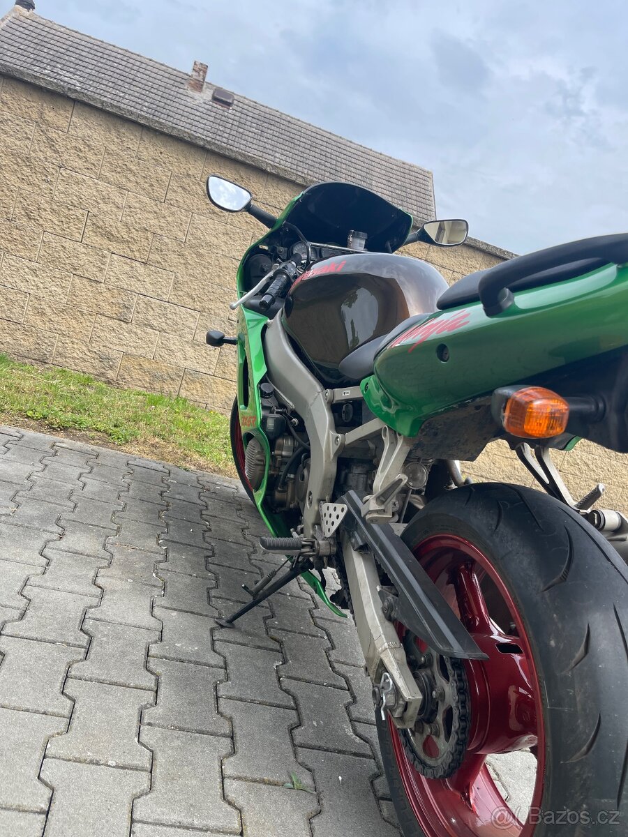 Kawasaki ninja ZX6R - 5