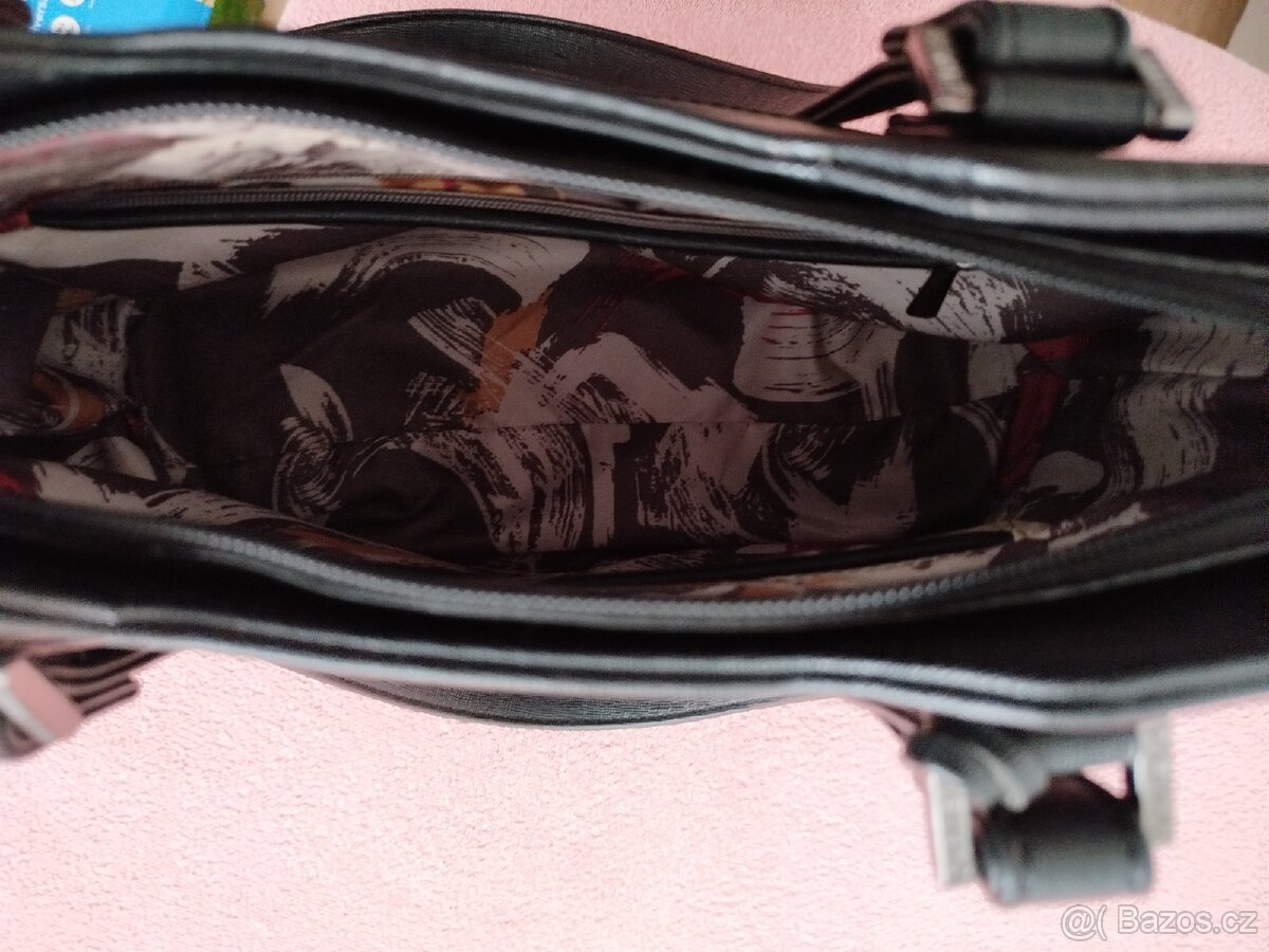 Dámská kabelka Carmelo za 450 - 5