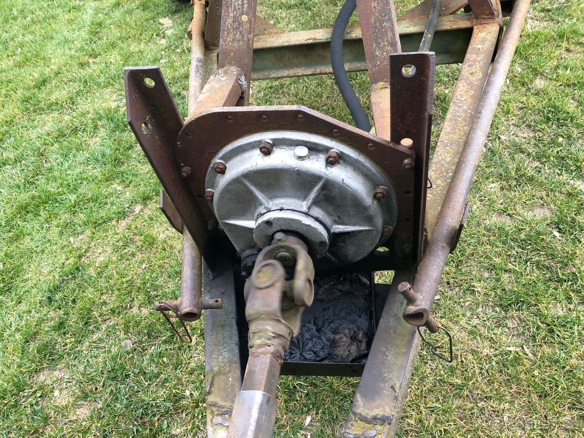 Nakladač Nujn 100 - 5