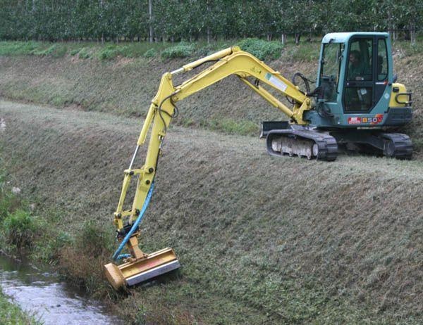 Mulčovač pro minibagr - 5