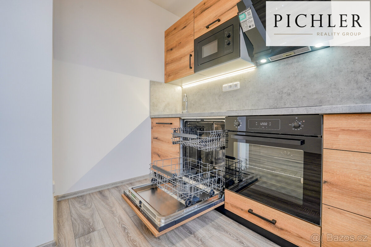 Pronájem podkrovního bytu 2KK, 50 m², Chotěšov - 5