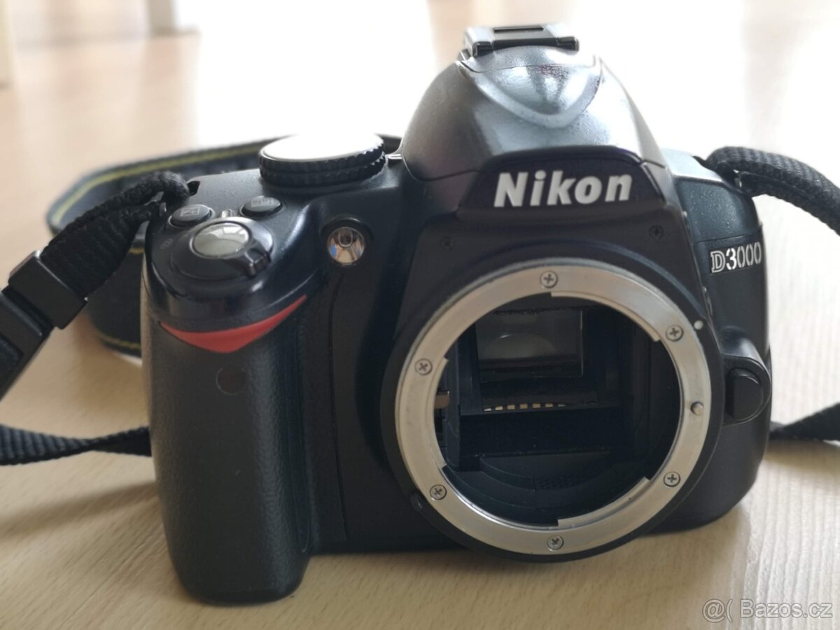 Nikon D3000 vč. objektivu 18-55mm VR a 55-200mm VR - 5
