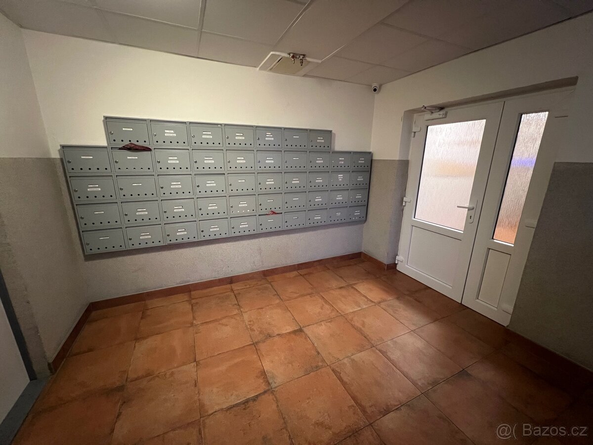 Prodám případně pronajmu Byt 1+k+k v Tanvaldě - 5