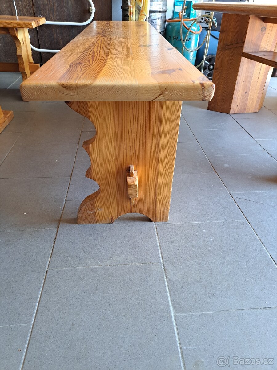 Jídelní stůl z masivu + 3 židle a 2 lavice - 5