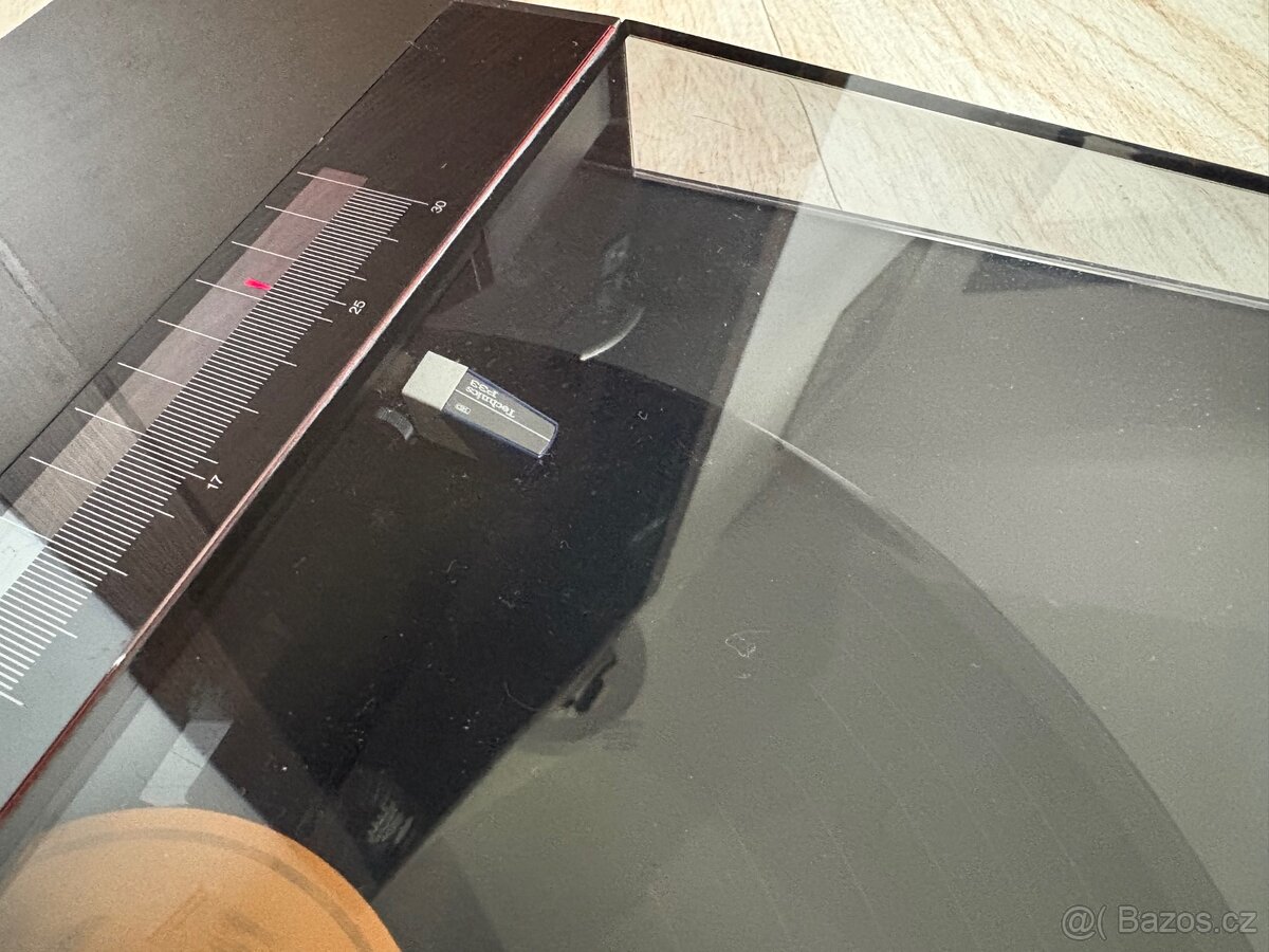 Tangenciální gramofon Technics SL-QL15 - 5