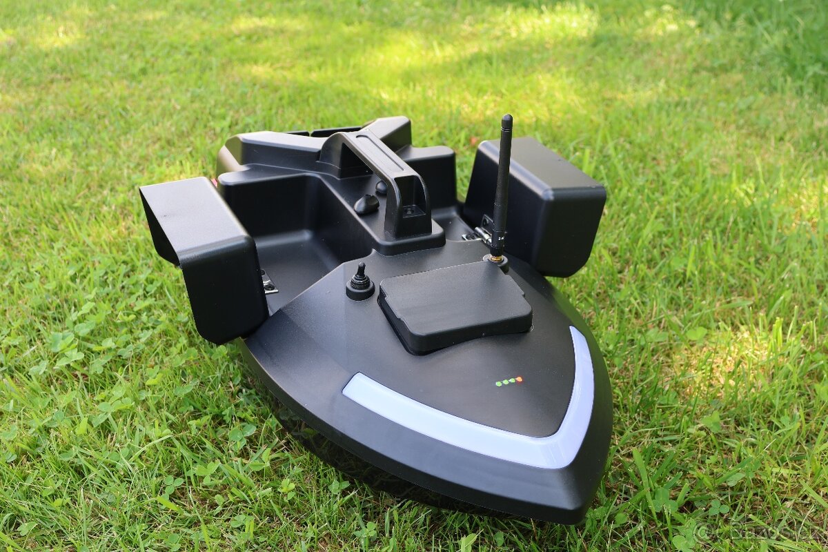 Nová zakrmovací loď s GPS, ČESKÝ NÁVOD, SILNÁ BATERIE - 5