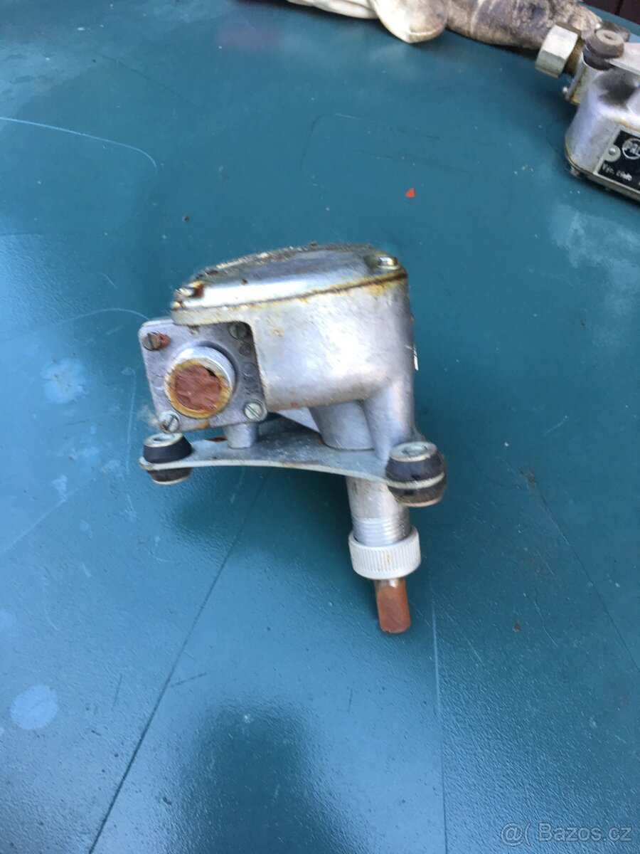 Prodam mororek steracu a blinkr Tatra 148 - 5