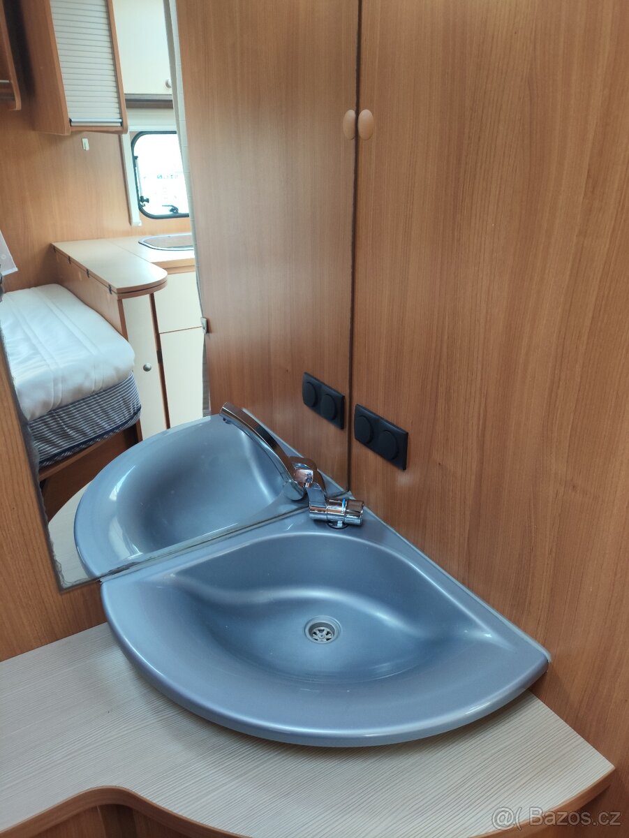 Prodám karavan Burstner. - 5