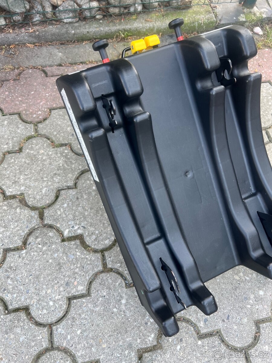 Prodám dětskou autosedačku Recaro - 5