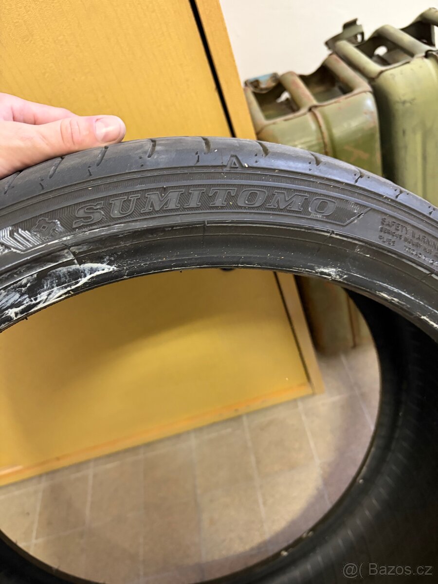 225/35 r19 - 5