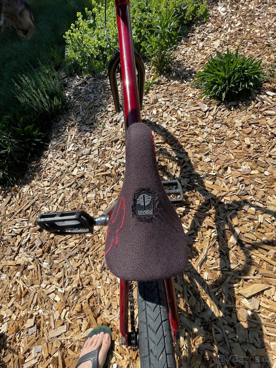 Prodám BMX cena 5000kc💶 - 5