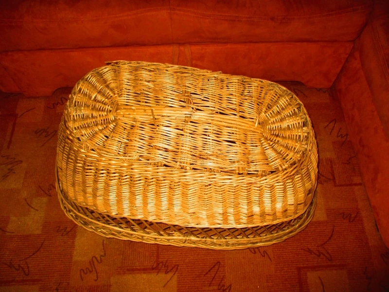 starožitný proutěný koš-cena symbol. - 5