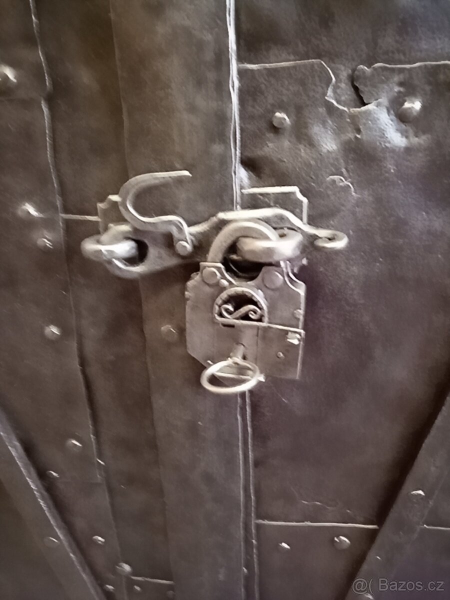 Historické kované klasicistní dveře - 5