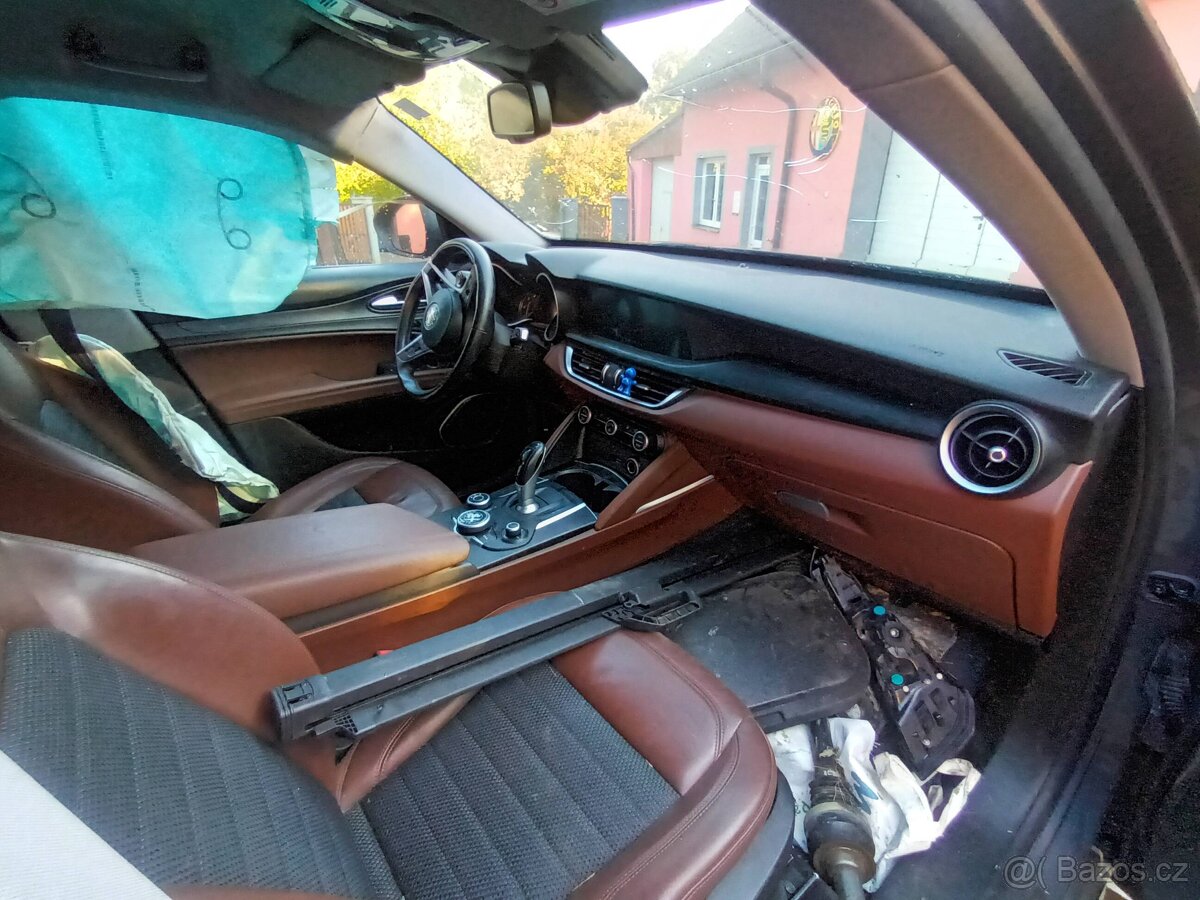 ALFA ROMEO STELVIO 2.2JTD 154KW 4X4 -DÍLY Z VOZU - 5