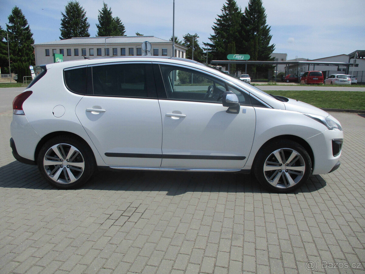 PEUGEOT 3008 Hybrid 4x4 Allure Pano Navi LED 2015 - 5