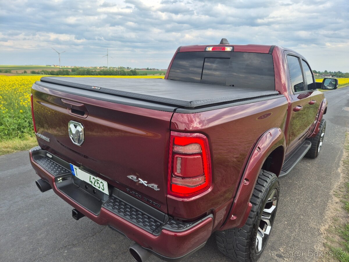DODGE RAM 1500 5,7 HEMI BLACK WIDOW 39000km - 5