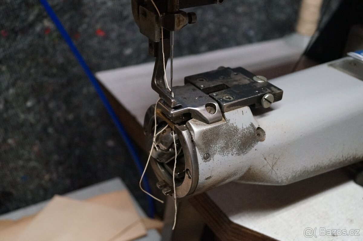 Profesionální šící stroj Adler 205 MO - 5