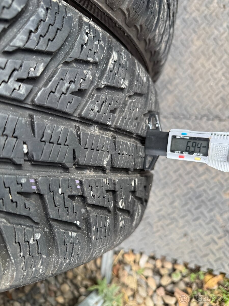225/60/17 - Nokian zimní sada pneu - 5