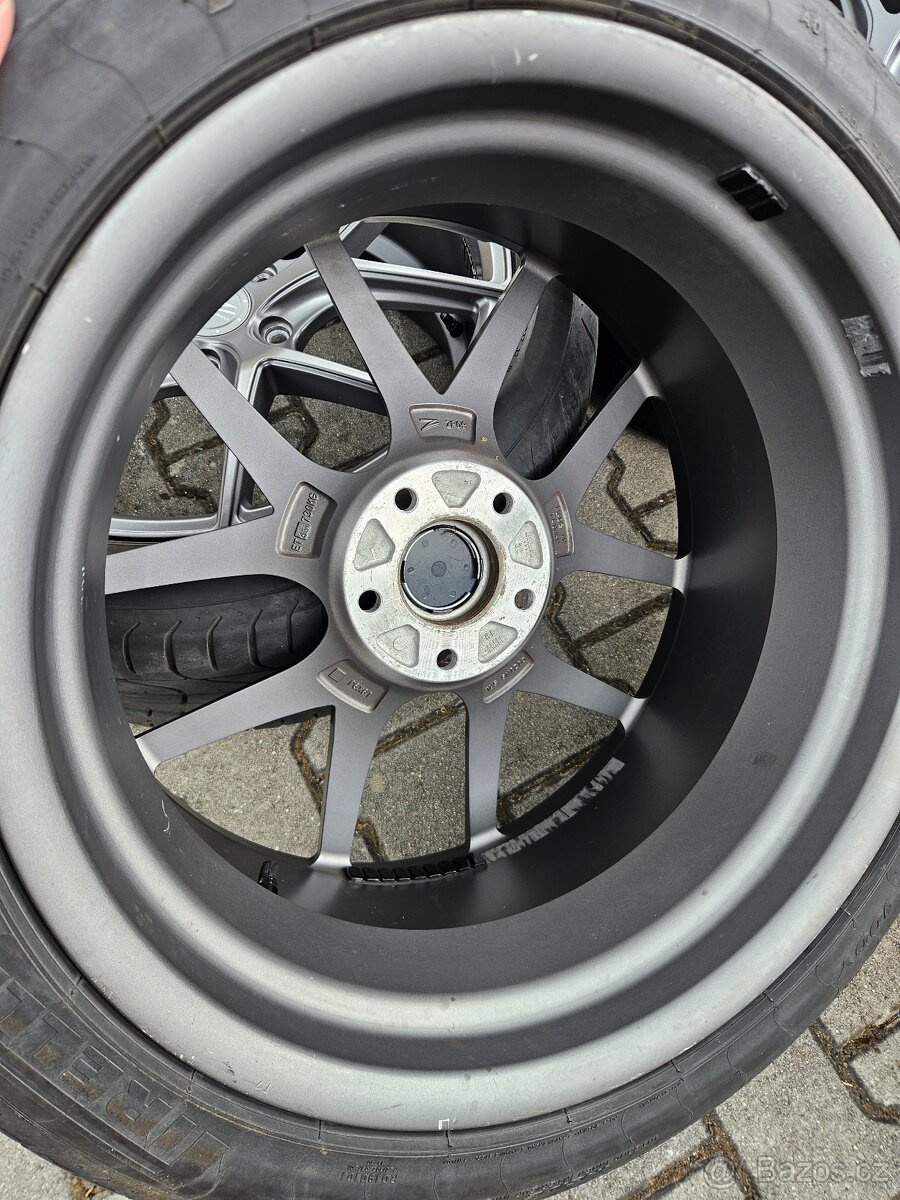 ALU Z-Performance 5x120 Pirelli 255/40/19 - Top -
