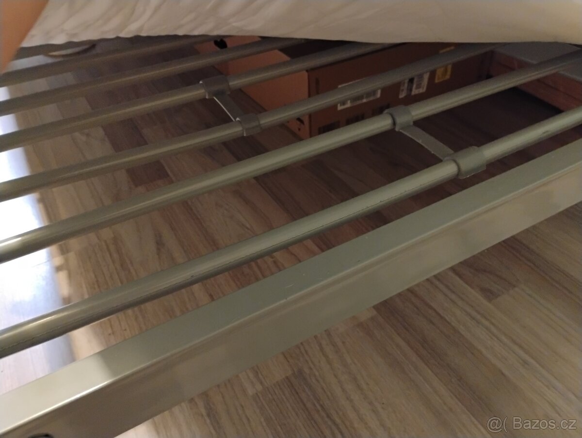 PRODÁM POSCHOĎOVOU POSTEL PRO 3 VČ. MATRACE 140x200x10 - 5