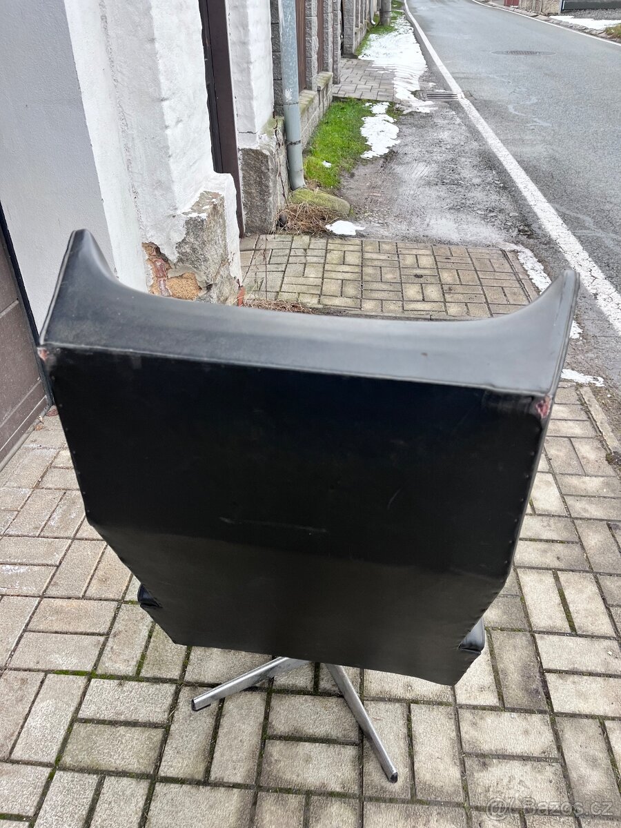 Koženkové křeslo Siesta 2 otočné ušák - 5