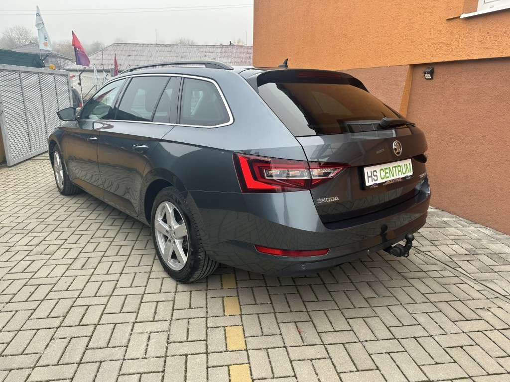 Škoda Superb 2.0 TDi 140kW 4x4 serviska - 5