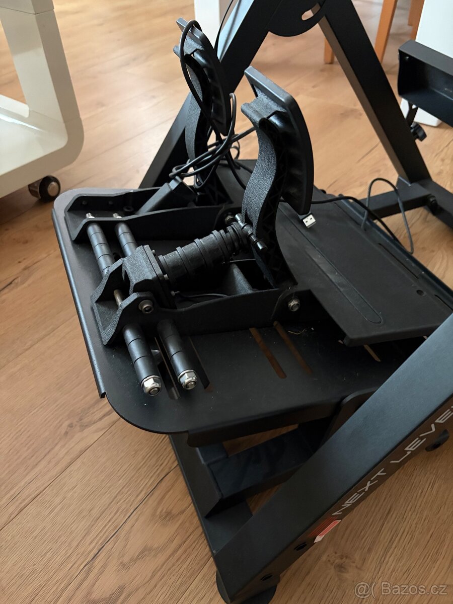 Fanatec DD Pro 8NM, Fanatec CSL Elite V2 - 5