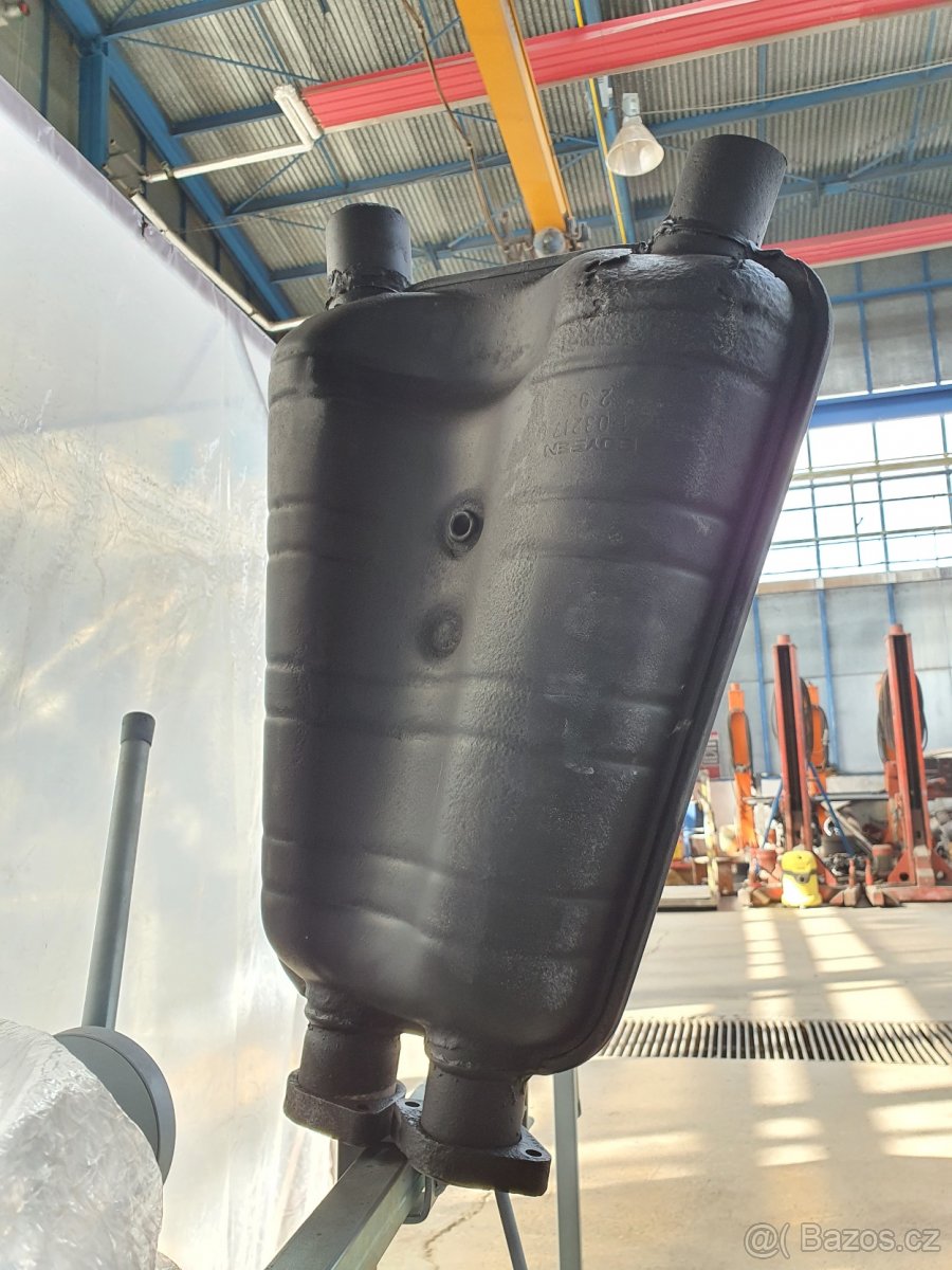 BMW M70 V12 E31, E32 OEM výfuk - stredný tlmič - 5