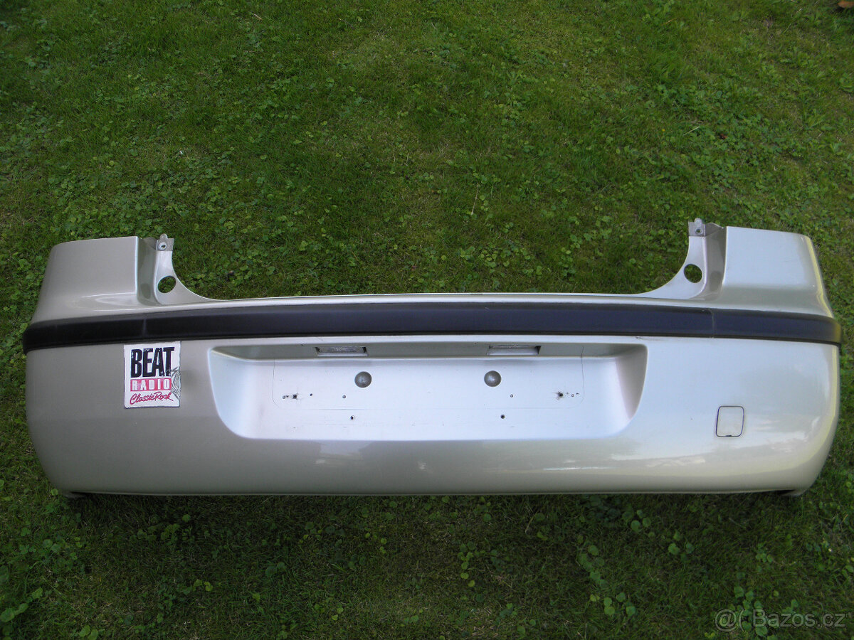 Renault Laguna II - hatchback - zadní nárazník - 5