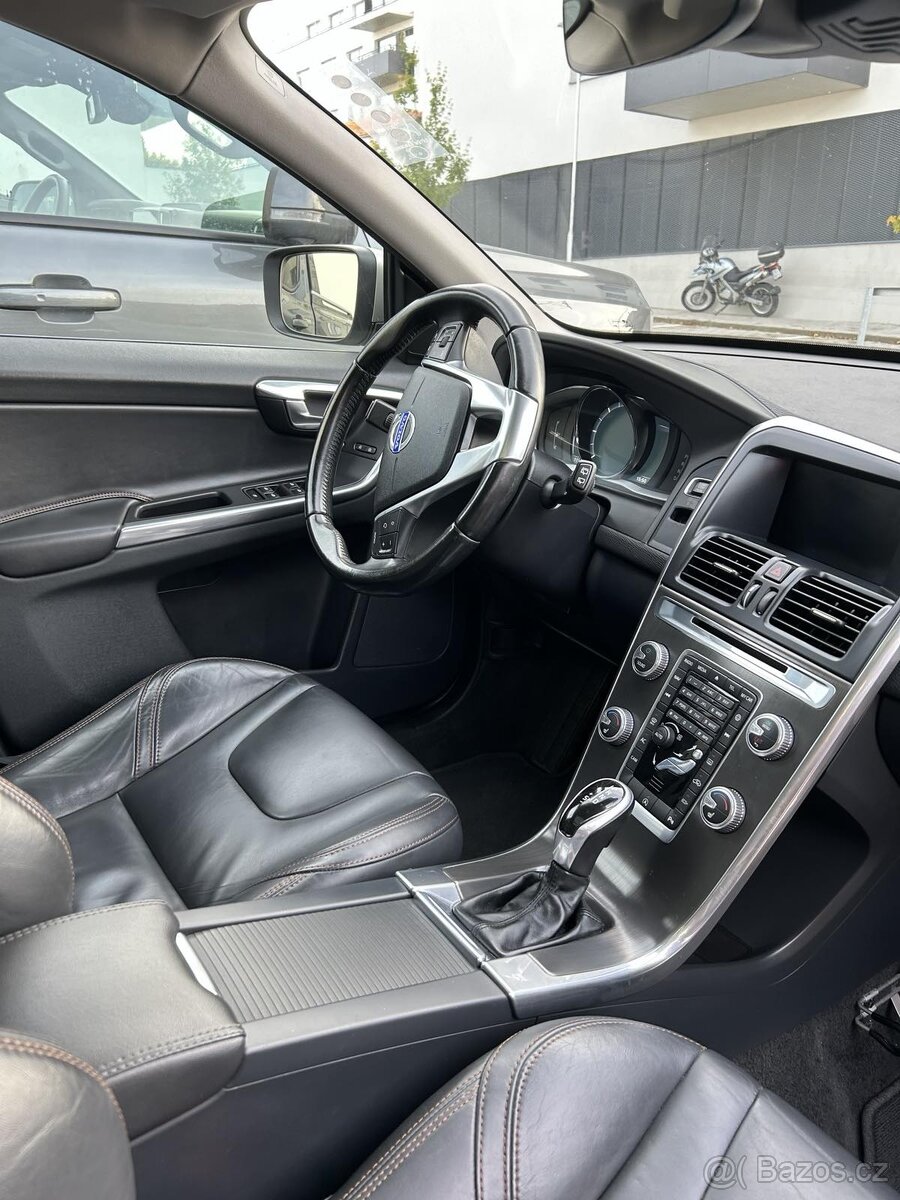 Volvo xc60 2.0tdi,134 kW, rok 2014,automat, 174 000km - 5