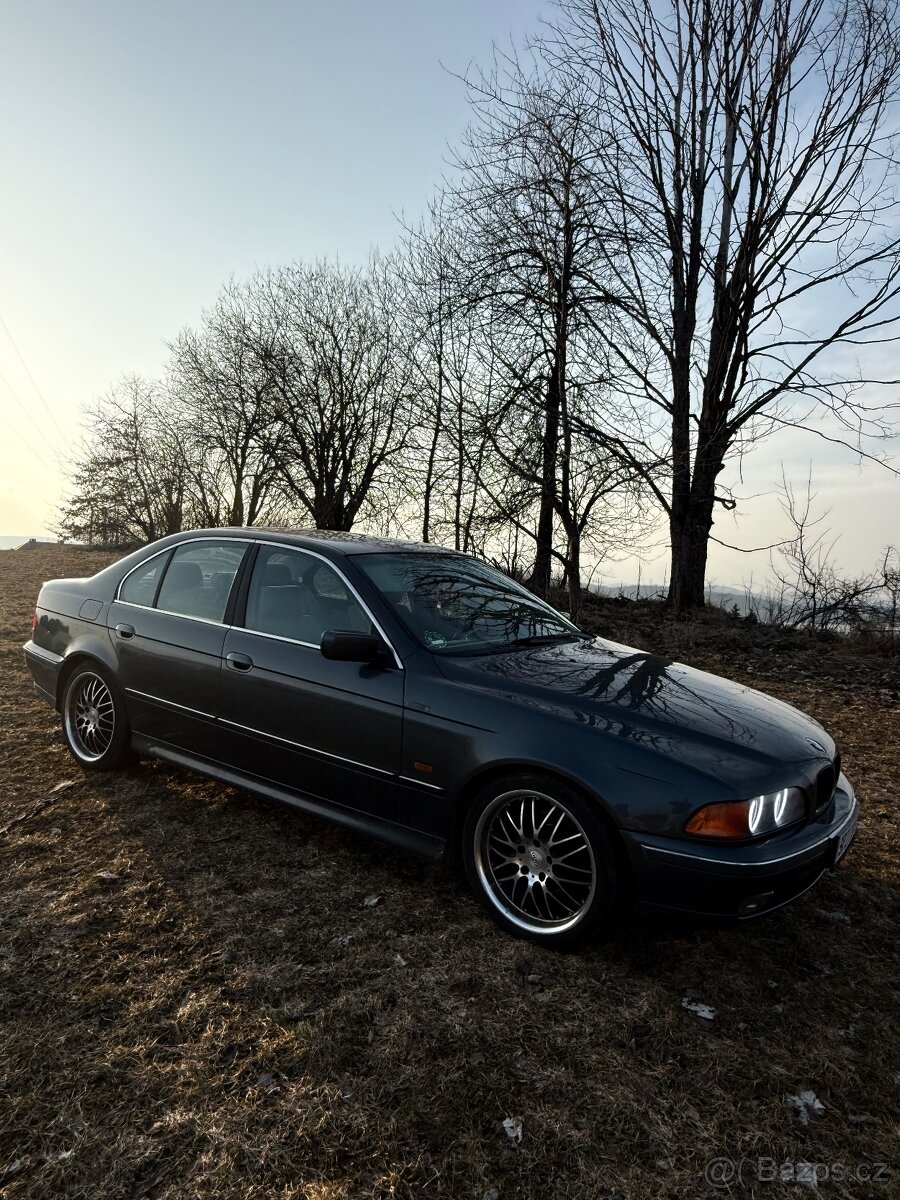 Bmw e39 523i - 5