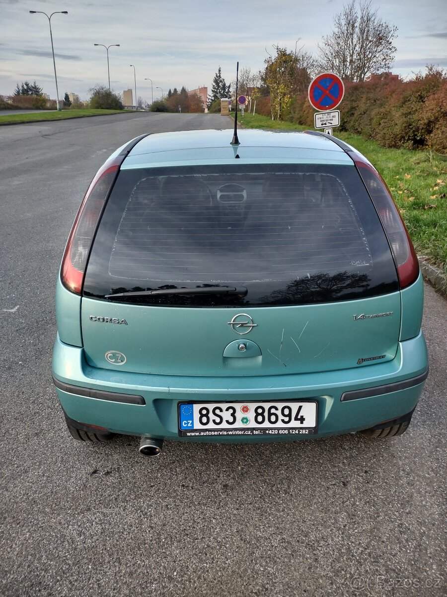 Opel Corsa 1,4i Twinport 66kW, r.v.2004, 166000 km - 5