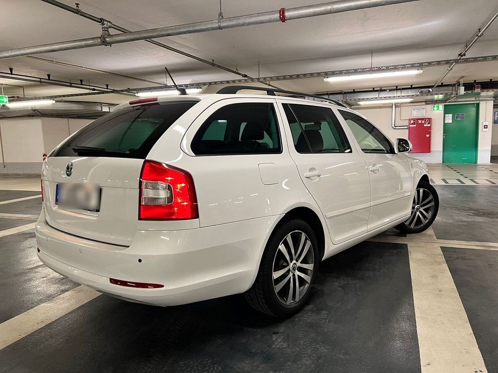 UBER BOLT TAXI PRONÁJEM AUTOPUJČOVNA - 5