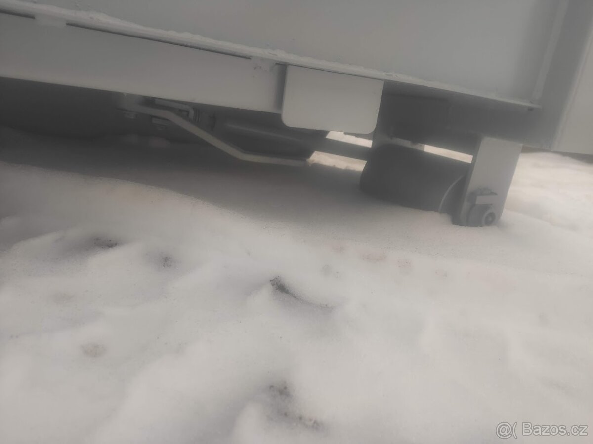 Prodám hákový suťový kontejner AVIA 4m3 - 5