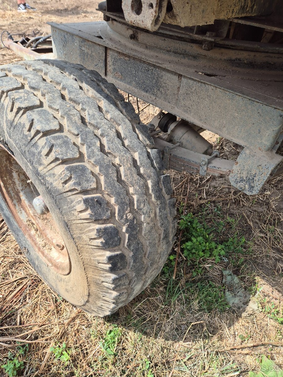 Traktorová sklápěcí vlečka 6t - 5